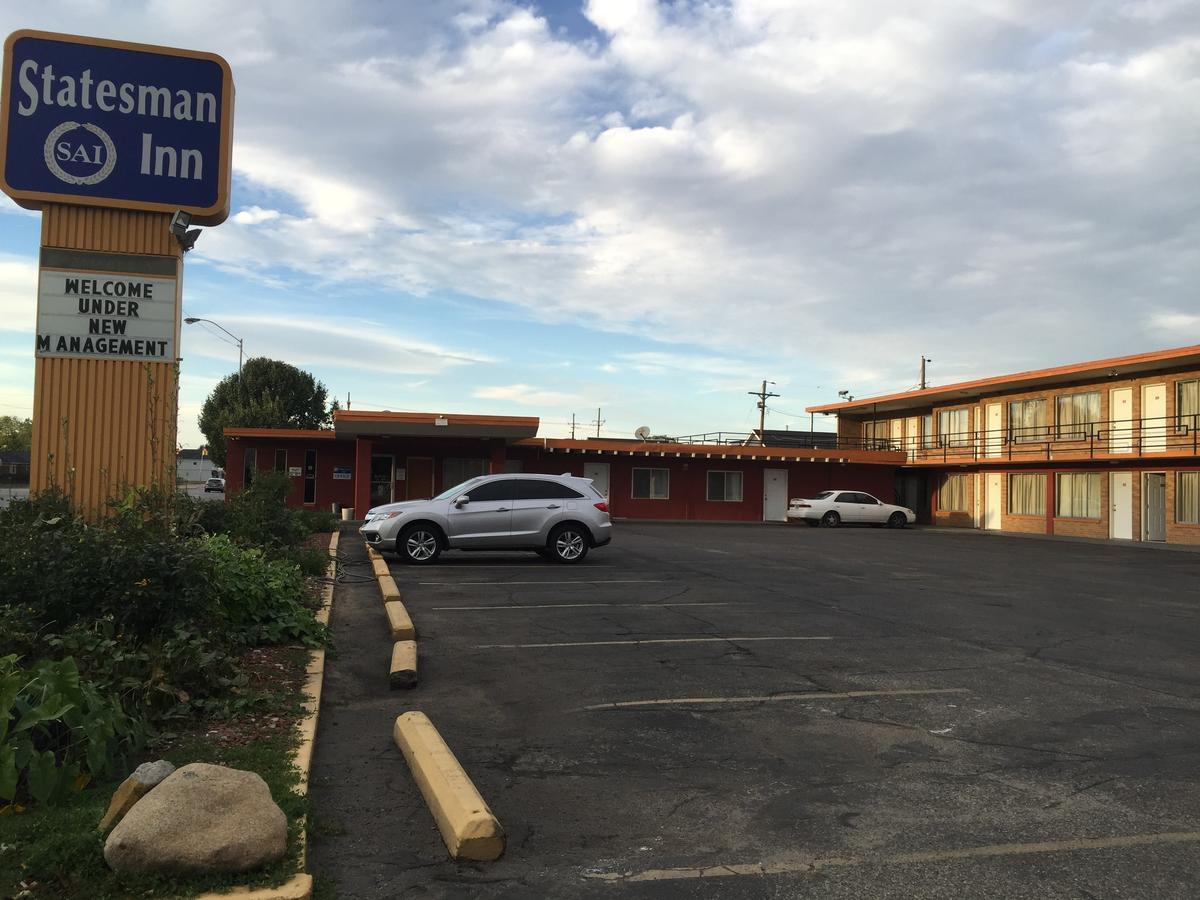 Statesman Inn 特雷霍特 外观 照片